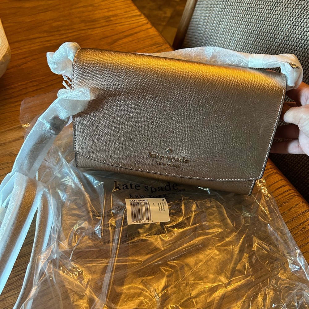 NWT Kate Spade Carson Metallic Saffiano leather bag Metallic Saffia Glittering